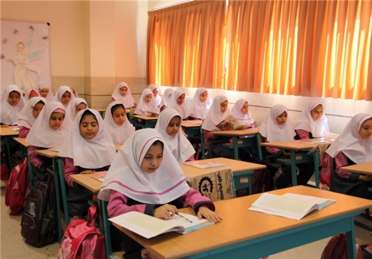 بازگشت 7 هزار دانش آموز به تحصیل در خراسان رضوی