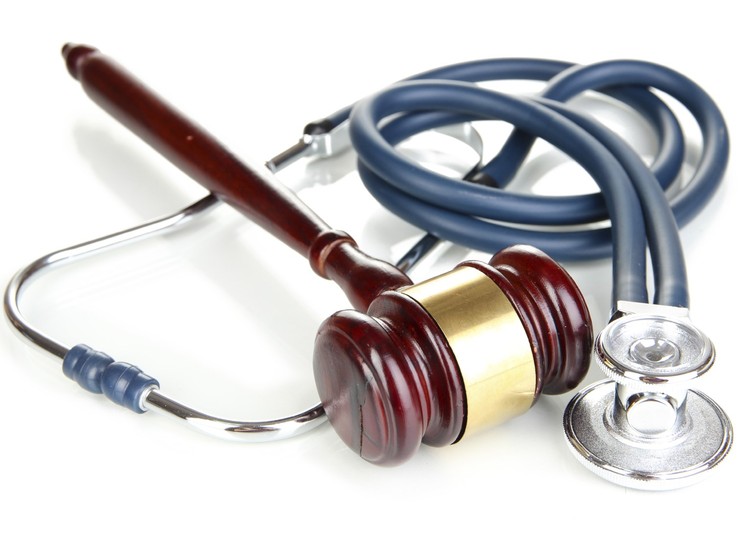 ۴۶ درصد قصور پزشکی، نتیجه بررسی پرونده‌های شکایت از پزشکان