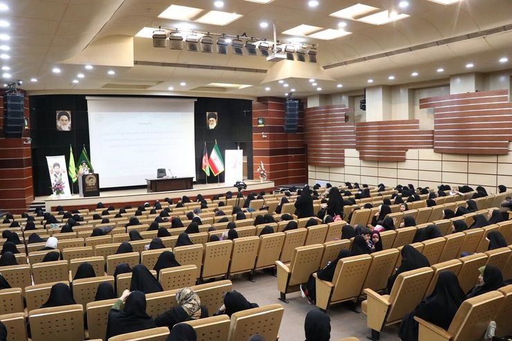 برگزاری همایش فرهنگ فاطمی از امام راحل تا شهید سلیمانی در مشهد
