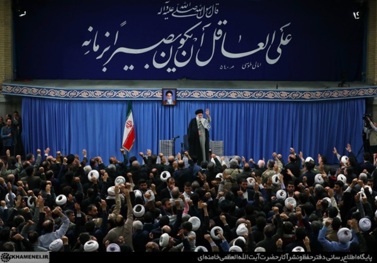 رهبر معظم انقلاب: هدف دشمن جداکردن جوان ایرانی از نظام است/ هرچه حضور مردم در پای صندوق‌ها بیشتر باشد، مجلس قوی‌تر است