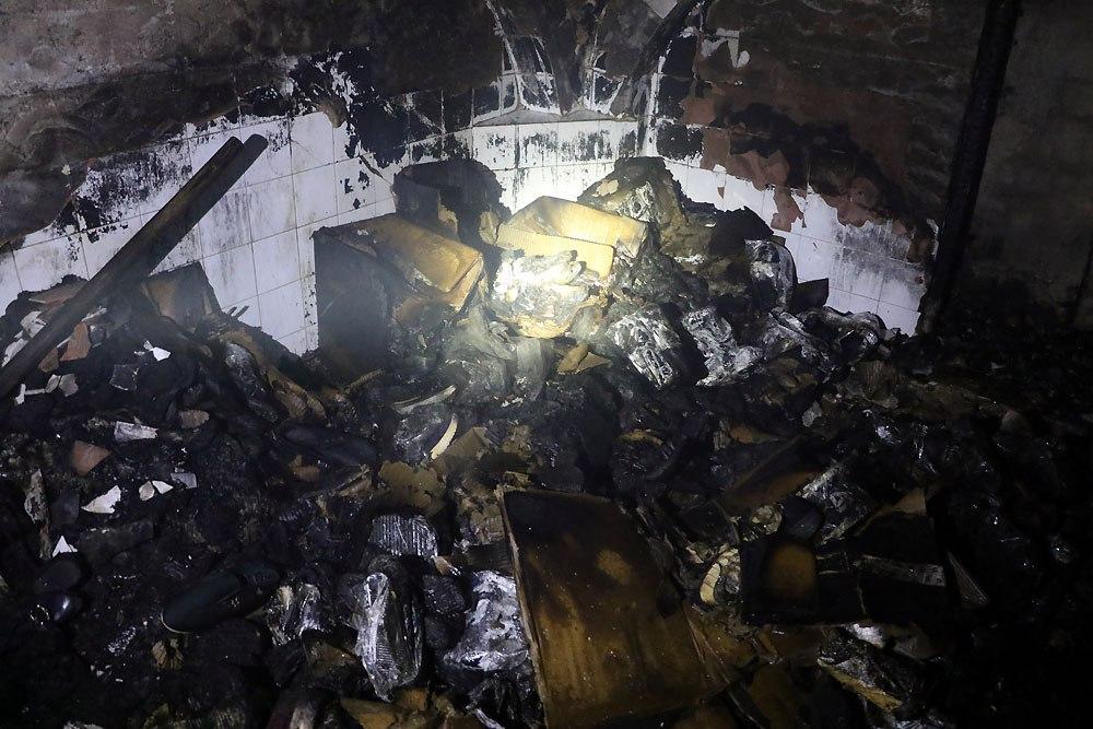 مهار آتش‌سوزی انبار ناایمن نگهداری کفش در خیابان امام‌رضا (ع) مشهد