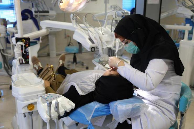 دستورالعمل کشوری مبارزه با کرونا در رشته دندانپزشکی تدوین می‌شود