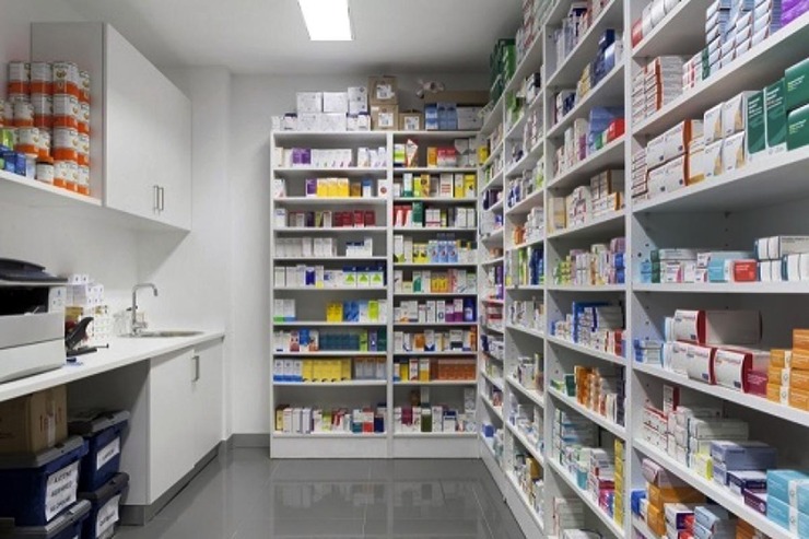 رئیس سازمان غذا و دارو: توزیع مواد ضدعفونی در داروخانه‌ها