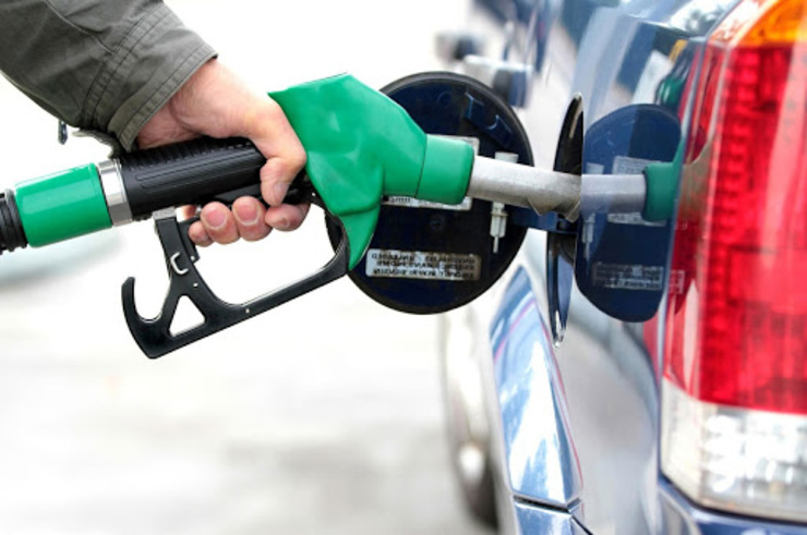 کرونا مصرف بنزین را کاهش داد