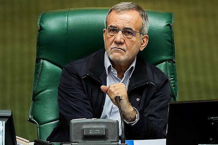 نایب رییس مجلس خبر داد:
پاسخ رهبر انقلاب به لاریجانی درباره ریاست ستاد مقابله با کرونا