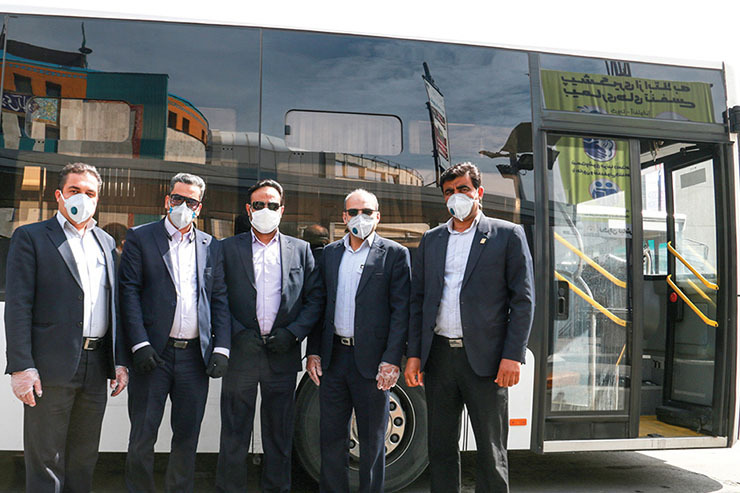 گفتگو با چند اتوبوس‌ران مشهدی که در شرایط سخت کرونایی به خدمت‌رسانی مشغول‌اند
