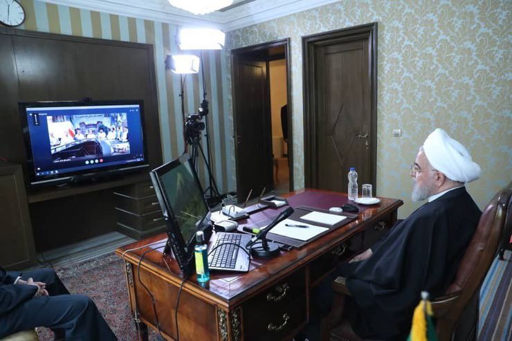 بررسی روند درمان بیماران کرونایی انجام شد؛
گفت‌و‌گوی ویدئوکنفرانسی روحانی با کادر درمانی بیمارستان امام خمینی