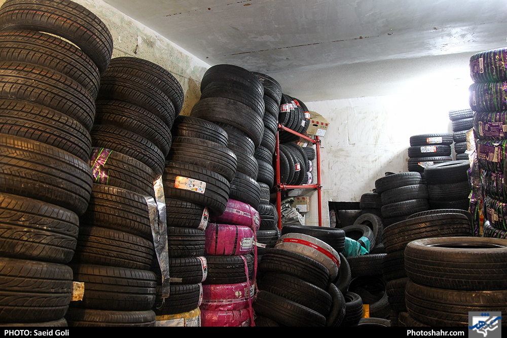 کشف 1000 حلقه لاستیک دولتی احتکار شده