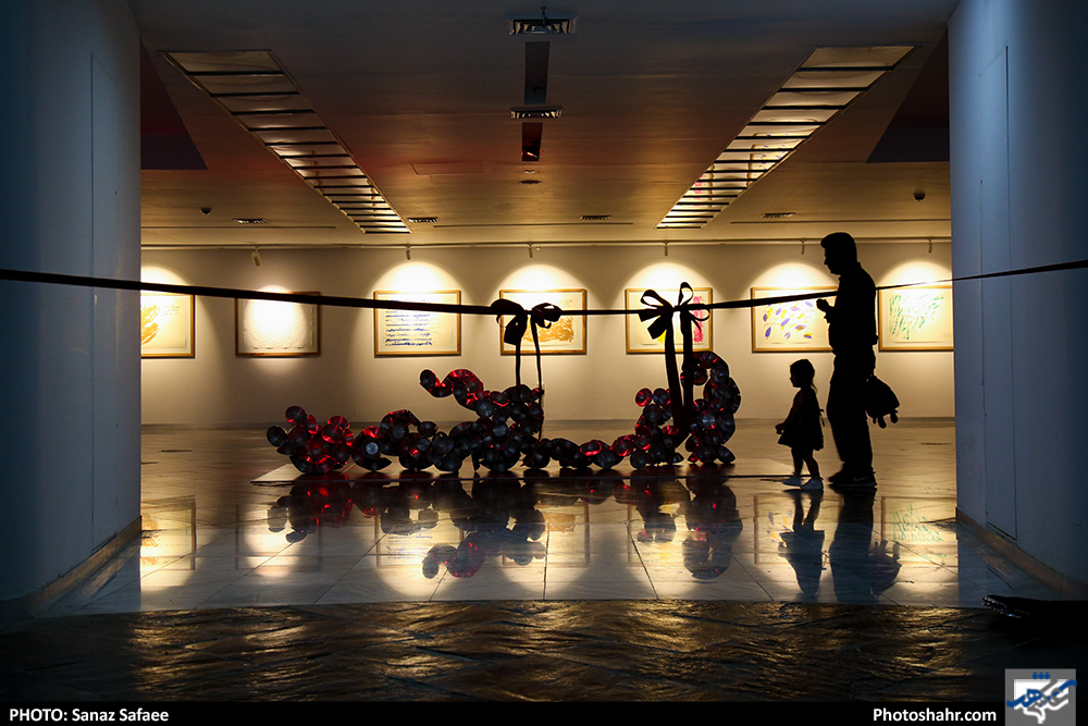 افتتاح نمایشگاه «کرنش به حافظ» آثار نقاش آلمانی«گونتر اوکر»