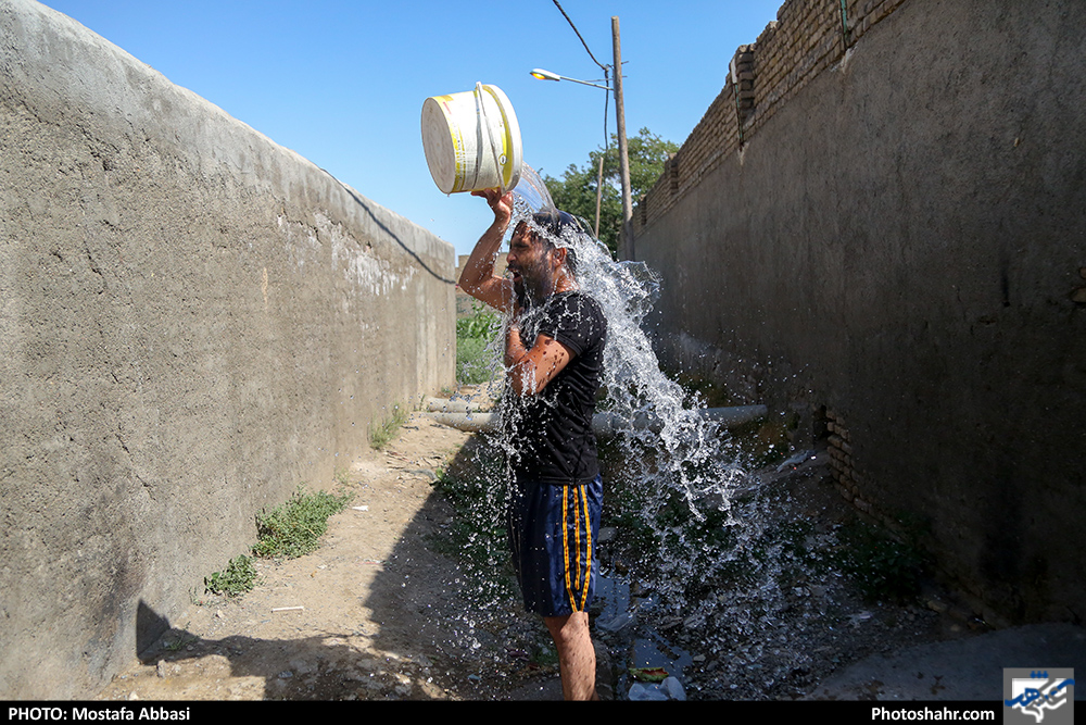 زیر تیغ گرما