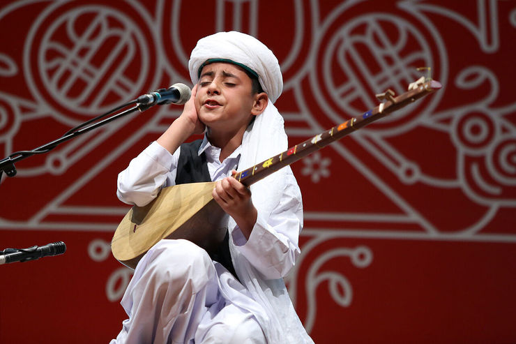 جوان خراسانی برای خسروی آواز ایران خواند