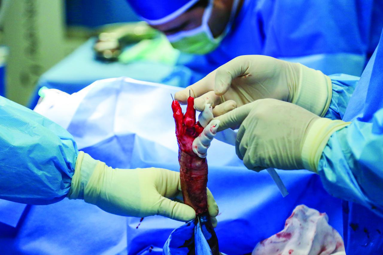 روایتی از زندگی بیماران «ایبی» که روزگار سختی را سپری میکنند روایتی از زندگی بیماران «ایبی» که روزگار سختی را سپری میکنند