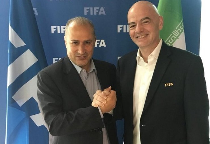 رئیس فیفا به تهران می‌آید/ زنان می توانند در بازی‌های لیگ ایران نیز به ورزشگاه بروند؟