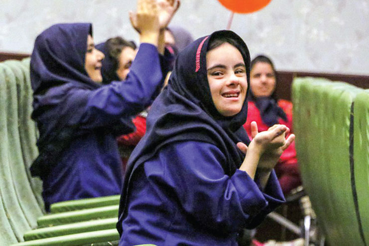 روز جهانی معلولان بهانه‌ای برای همدلی مردم