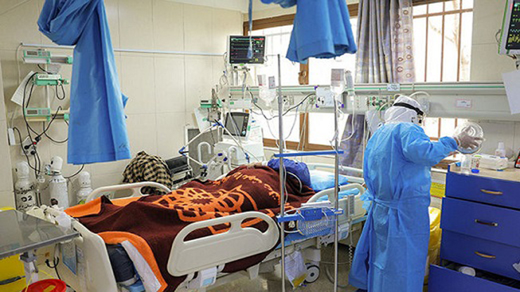 روزانه ۱۵۰ تا ۲۰۰ بیمار مشکوک به کرونا در مشهد بستری می‌شوند
