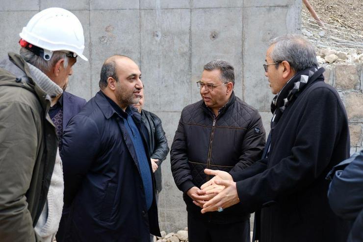 بازدید شهردار مشهد از احداث پارکینگ آزادی