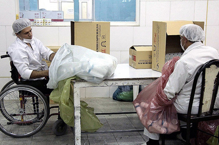 دولت به معلولان وام بلاعوض معیشتی بدهد