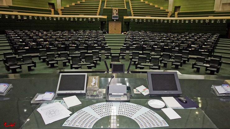 احمدی‌نژادی‌های مجلس به دنبال صندلی ریاست/ تله‌ برای قالیباف