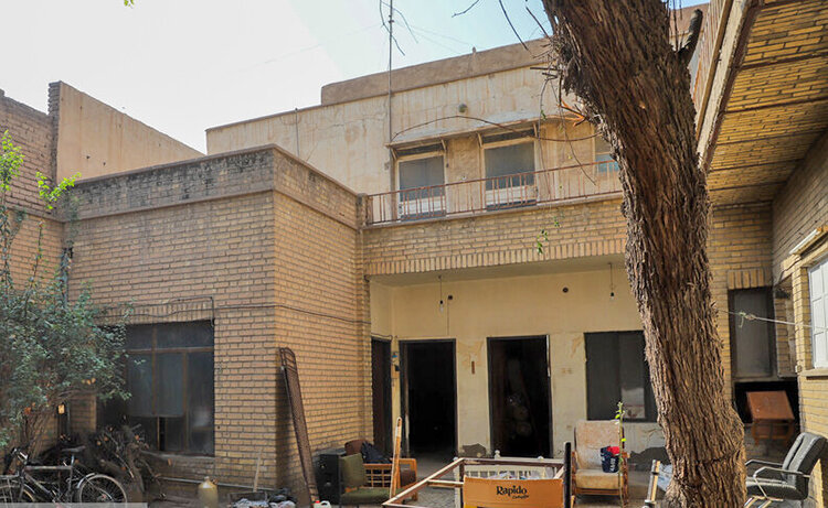 درباره خانه پدری احمد محمود که در اهواز به‌طور کامل تخریب شد