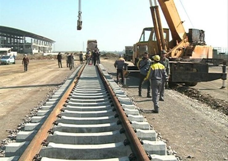 بررسی پیشنهادهای وزارت راه در هیئت دولت، برای مالکان مجاور حریم راه آهن