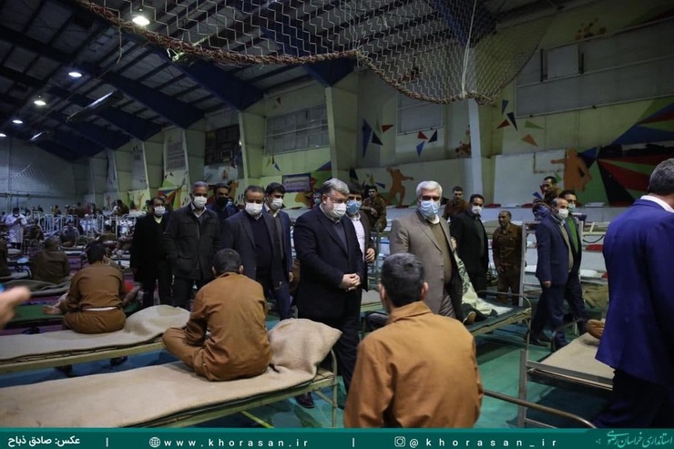 استاندار خراسان رضوی از گرم‌خانه‌های ویژه افراد کارتن‌خواب در مشهد بازدید کرد