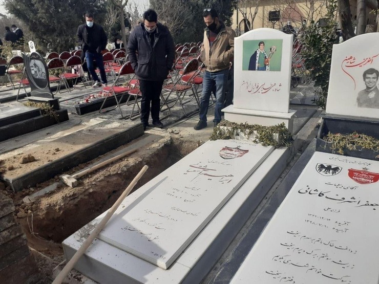 مراسم خاکسپاری پیکر «مهرداد میناوند» در بهشت زهرای تهران + ویدئو و تصاویر