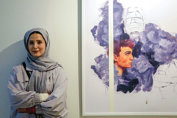 نمایشگاه «تمثال» آثار هستی انجام‌روز در نگارخانه آذرنور شامل تجربیات خلاقانه هنرمند جوانی است که اگر راه را گم نکند و دلسرد نشود، بعد‌ها از او بیشتر خواهیم شنید. این ضیافت تماشا شامل مجموعه پرتره‌هایی است که انجام‌روز نقش زده است. پرتره‌هایی که در آن‌ها سعی شده است تا ابعاد جدیدی داشته باشند.