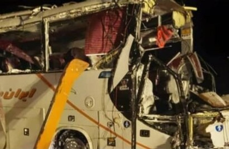 واژگونی اتوبوس تیم فوتسال در جاده چالوس + فیلم و عکس