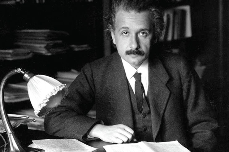 اینشتین، کارمندی که برنده نوبل شد