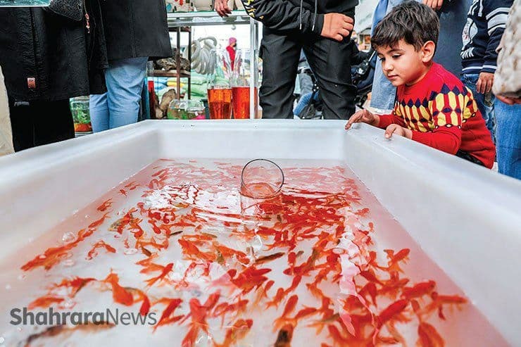 روایتی از شلوغی بازار‌های مشهد در آستانه نوروز کرونایی