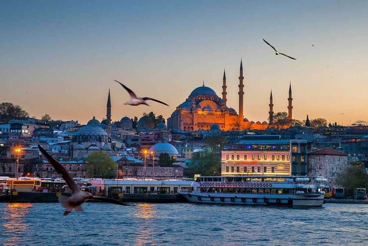 ضربه سنگین به اقتصاد ترکیه با کاهش ۶۰درصدی آمار گردشگران خارجی/کاهش ۹۹درصدی سفر ایرانی‌ها