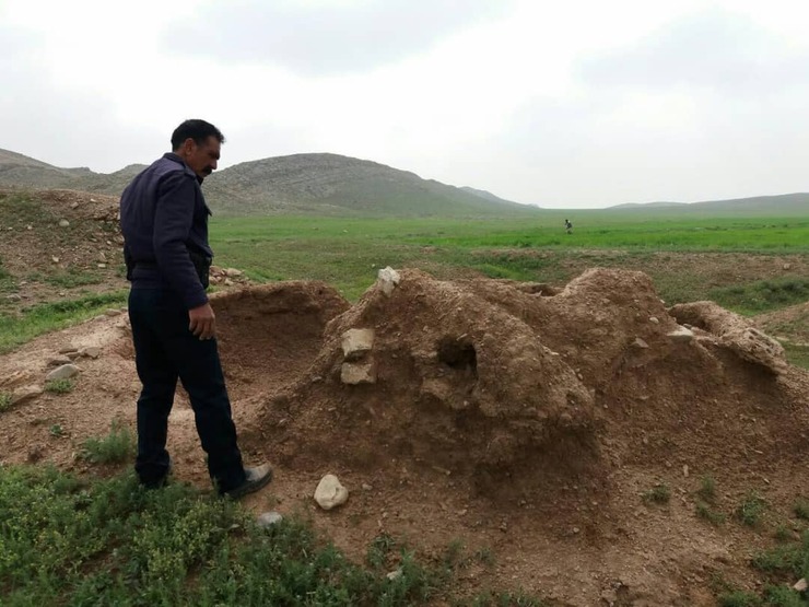 سه حفار غیر مجاز در شهرستان چناران دستگیر شدند/کشف سنگ آسیاب ۴۰۰ ساله