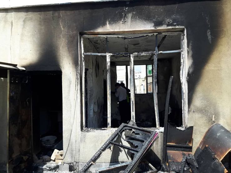 کارمند معترض، با بنزین اداره دارایی بندر امام را به آتش کشید