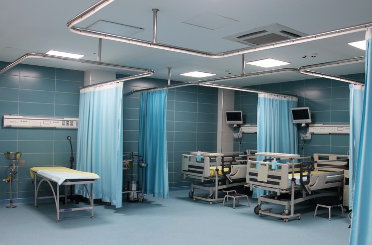 ۷۰۰ تخت بیمارستانی تا سال ۱۴۰۰ به ظرفیت درمانی مشهد اضافه می‌شود
