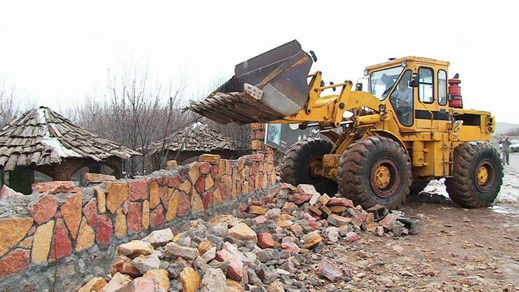 ۱۵۰۰ سازه غیرمجاز در اراضی کشاورزی مشهد تخریب شد