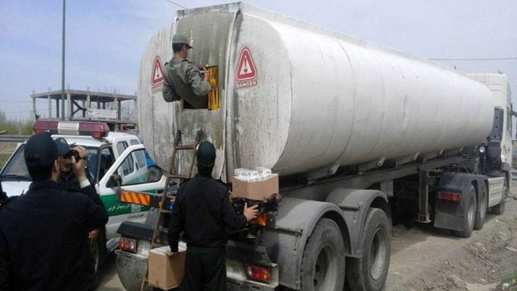 ۹۰۰۰ ليتر سوخت قاچاق در مرزهای خراسان رضوی کشف شد