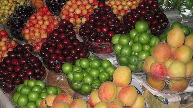 قیمت میوه‌های نوبرانه در مشهد اعلام شد / قیمت گیلاس در مشهد تا ۴۰ هزار تومان
