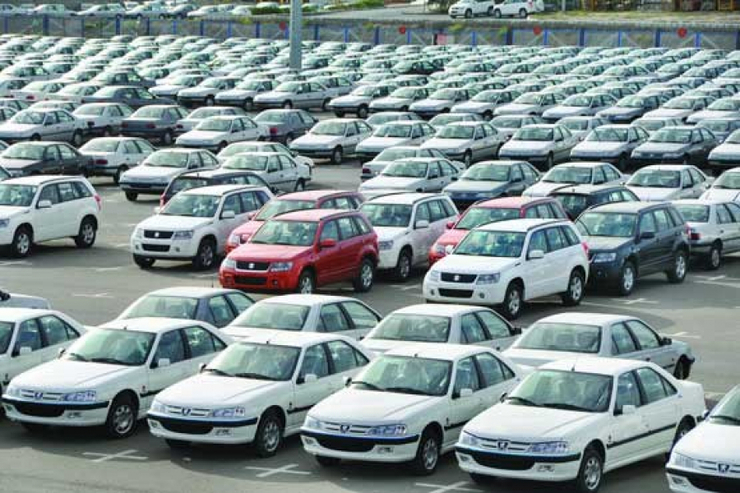 افزایش قیمت خودرو در بازار بدون مشتری