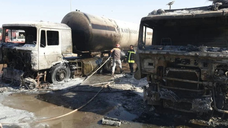 آتش سوزی ۲ کامیون در مرز دوغارون