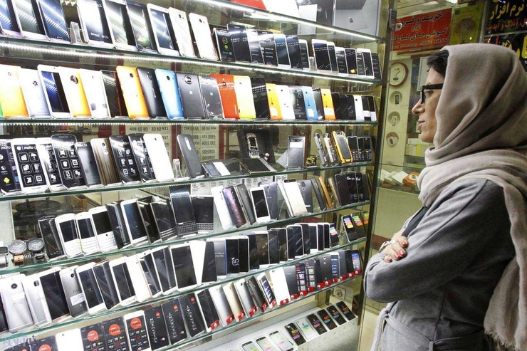 قیمت موبایل در سراشیبی/ چه زمانی برای خرید موبایل مناسب‌تر است؟