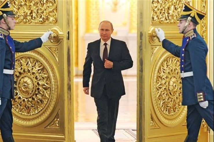 پوتین همچنان قدرتمندترین فرد روسیه باقی می‌ماند؟