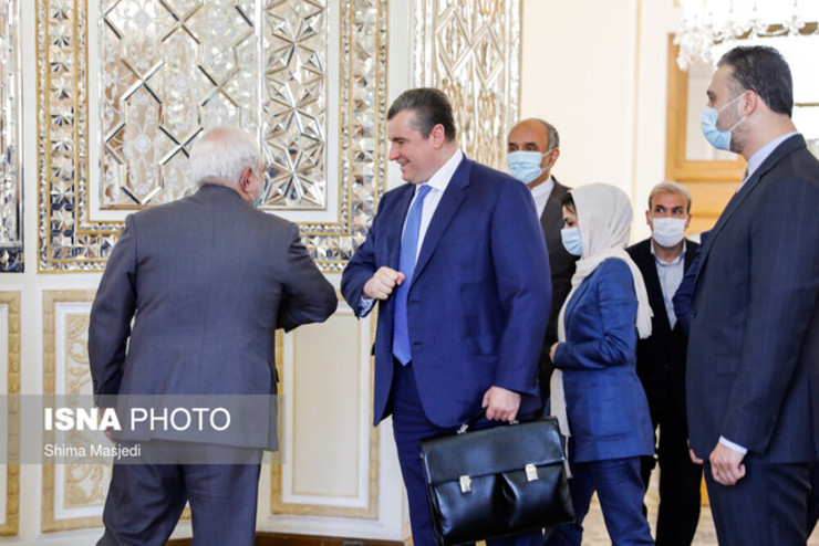 تاکید ظریف بر به‌روز رسانی سند همکاری‌های بلند ملت ایران و روسیه