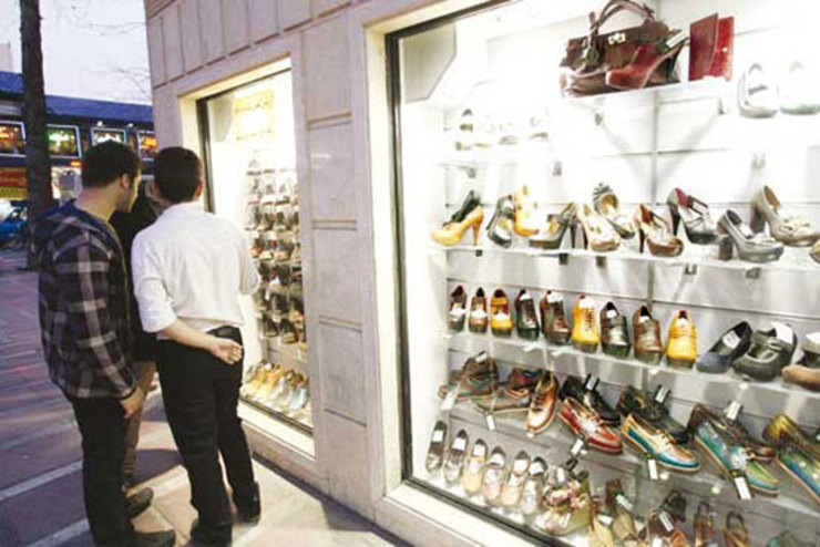 سبد خرید مردم خالی از کیف و کفش | تعطیلی تمام تولیدی‌های کفش در مشهد