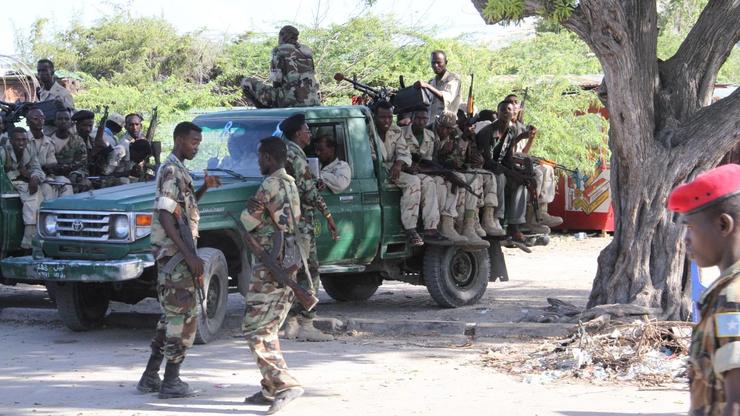 شبه نظامیان در سومالی، یک پایگاه نظامی را تسخیر کردند