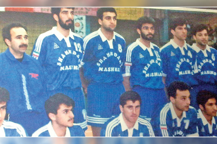 قاب خاطره | تیم والیبال شهرداری مشهد در اوایل دهه ۷۰