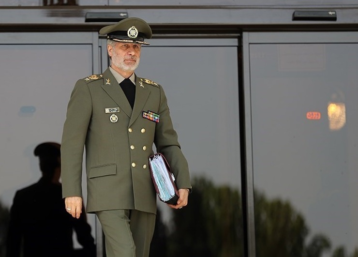 وزیر دفاع تشریح کرد: آغاز پیشرفت‌های خیره کننده دفاعی در پی تحریم‌ها