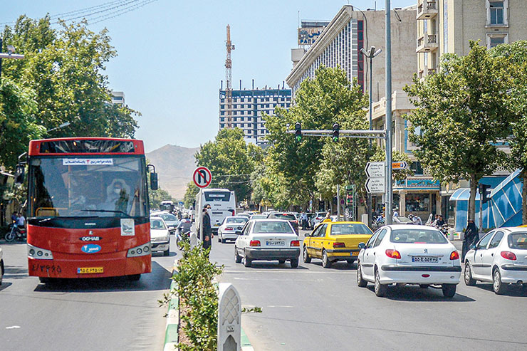 بررسی خیابان ارگ مشهد در سه قاب