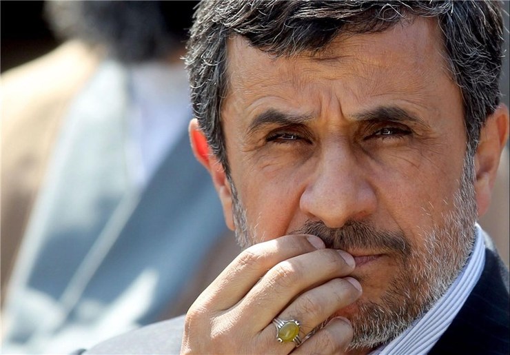 احمدی‌نژاد رفت قم؛ مراجع تقلید به او اجازه دیدار ندادند!