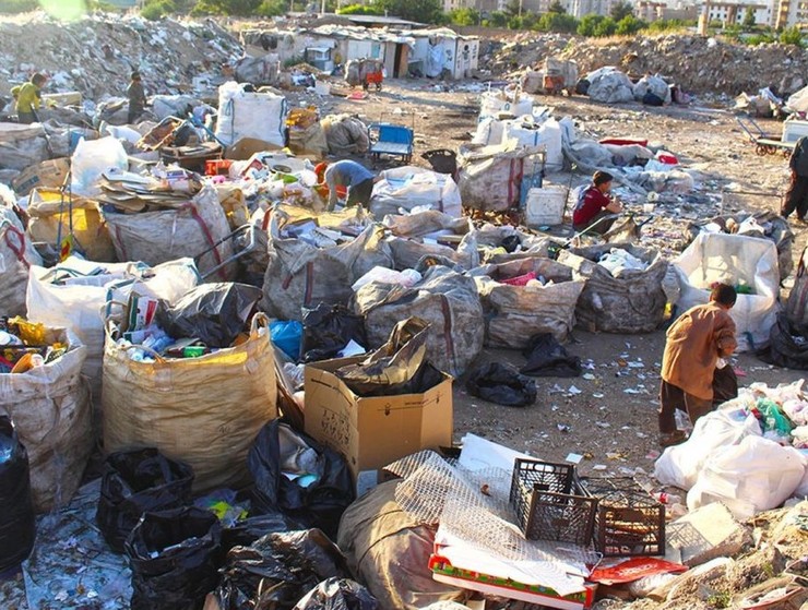میزان تولید زباله هر شهروند مشهدی ۱۰۰ گرم کمتر از سرانه کشوری است