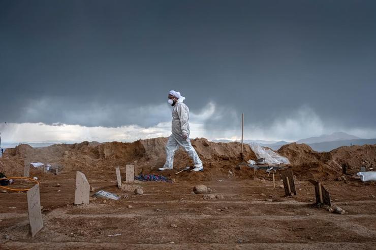 تجربه‌ دوماه عکاسی از درگذشتگان کرونا | نمی‌شد در خانه نشست